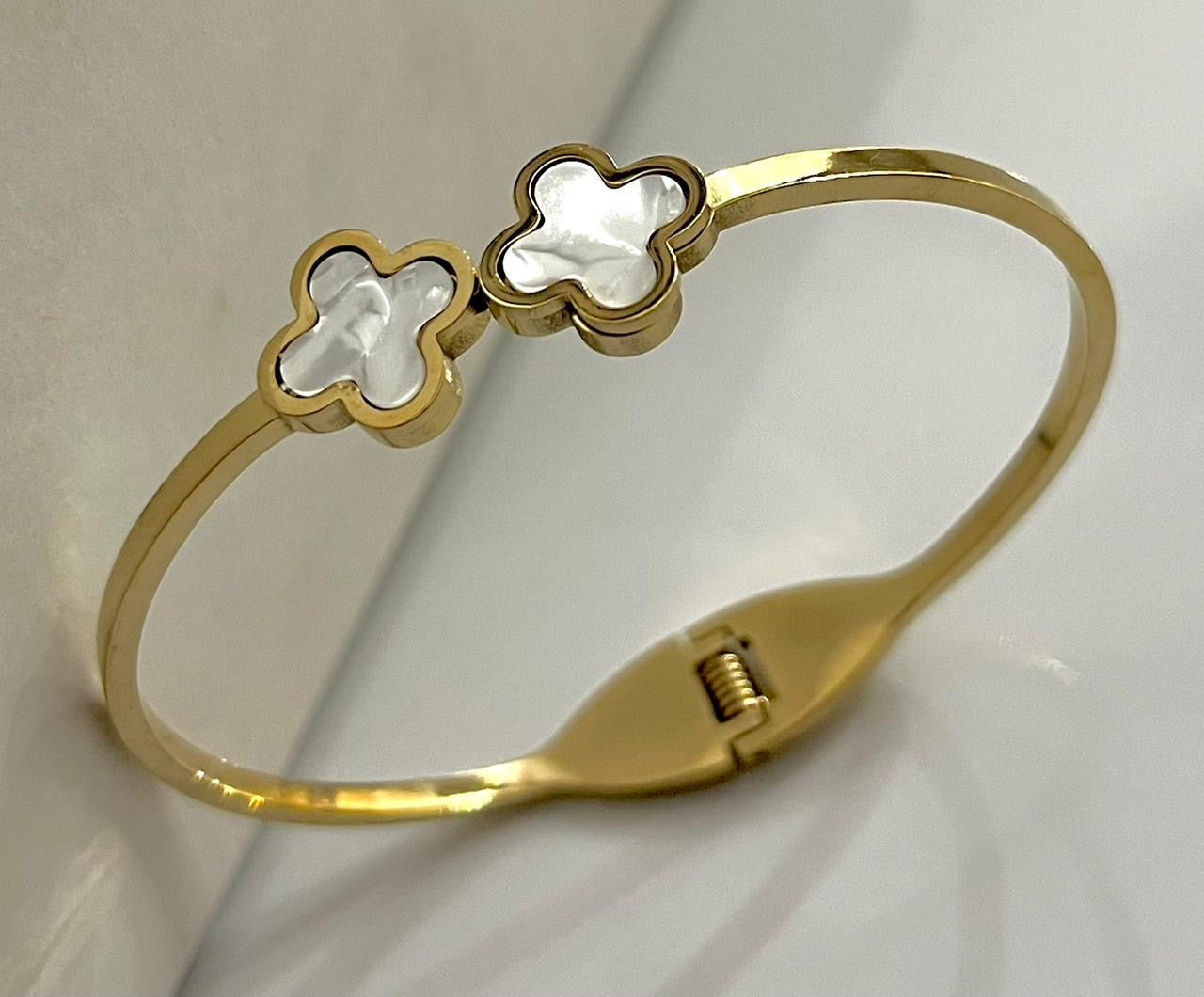 Vintage Clover Bracelet (Stainless)